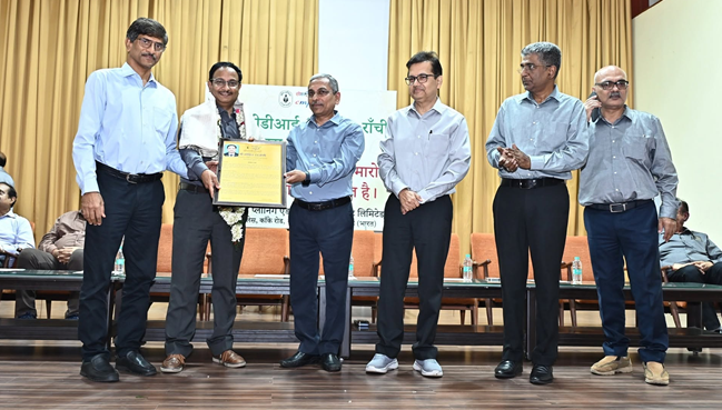 CMPDI family honors seven retired members